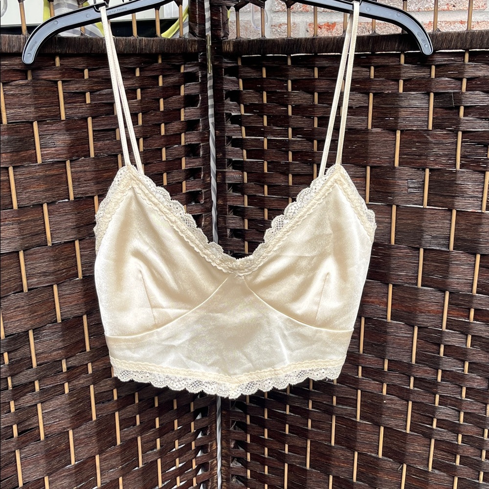 Derek Heart Cream Lace Cami Top